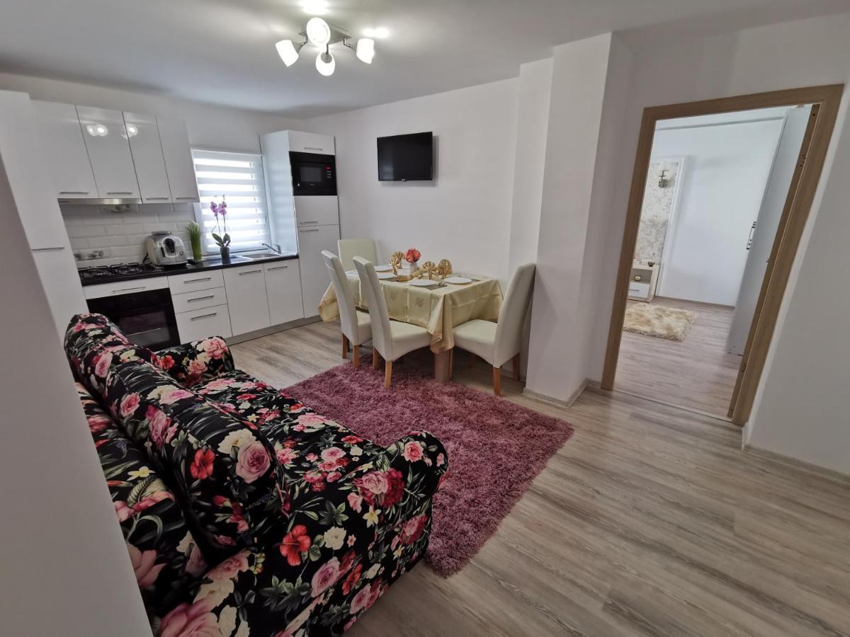 Apartament Gold Luxury Târgu Ocna Exterior photo